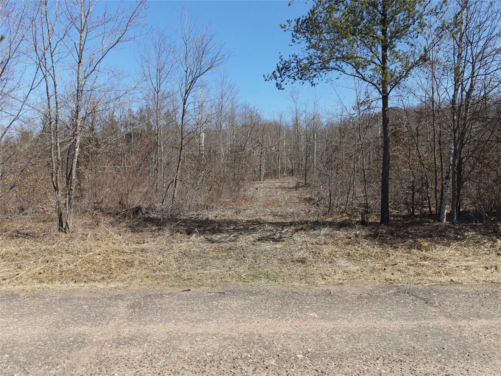 2.48 Acres of Residential Land for Sale in Ridgeland, Wisconsin
