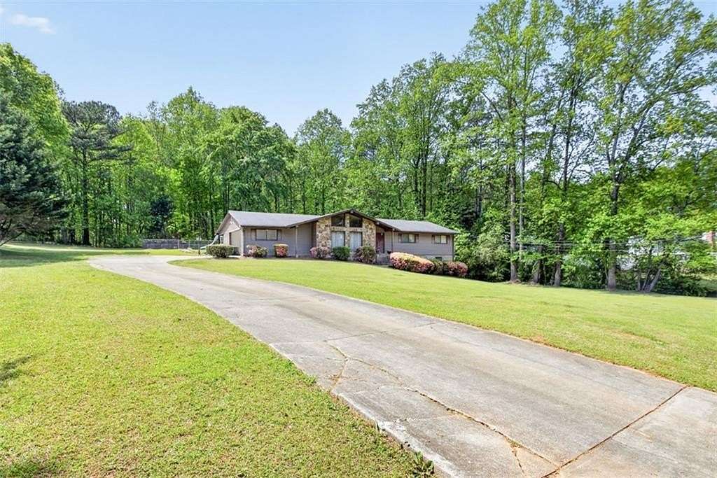 1.88 Acres of Improved Residential Land for Sale in Lilburn, Georgia
