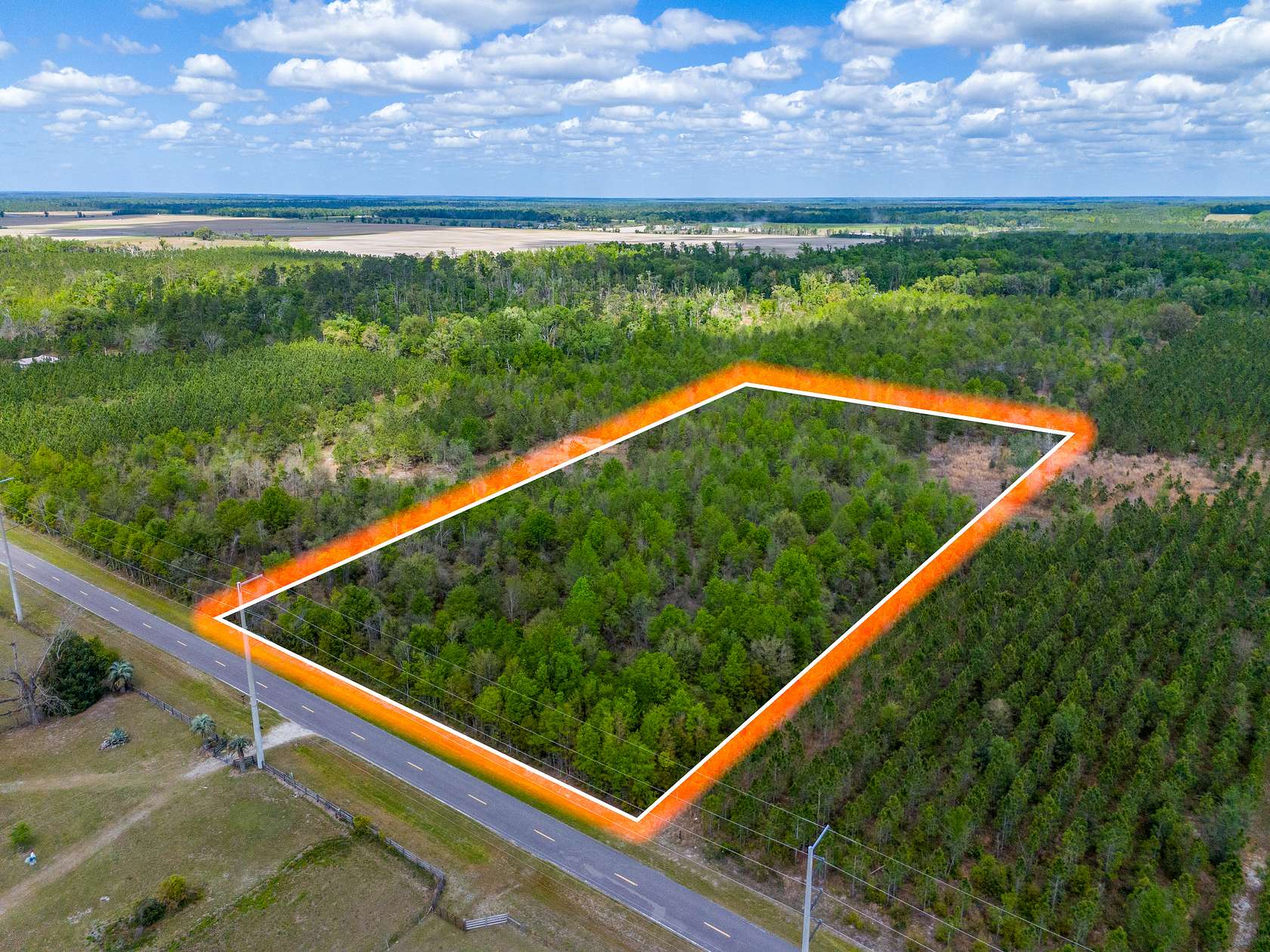 5 Acres of Land for Sale in Live Oak, Florida