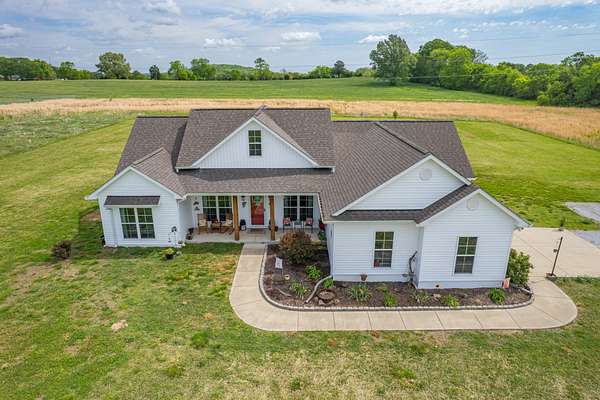 11.5 Acres of Land with Home for Sale in Prospect, Tennessee