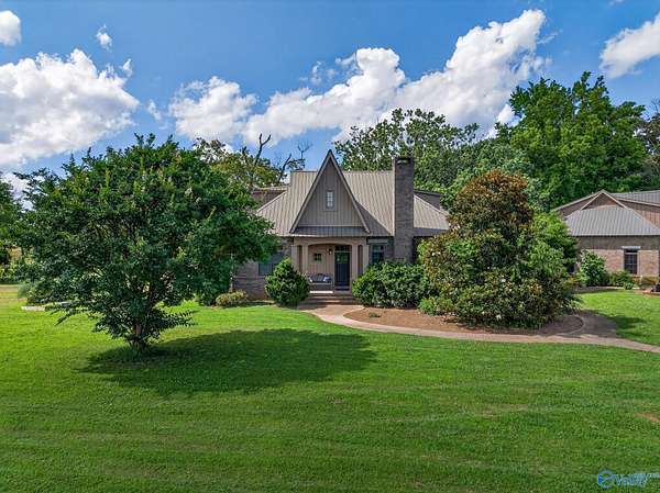 38.7 Acres of Land with Home for Sale in Taft, Tennessee