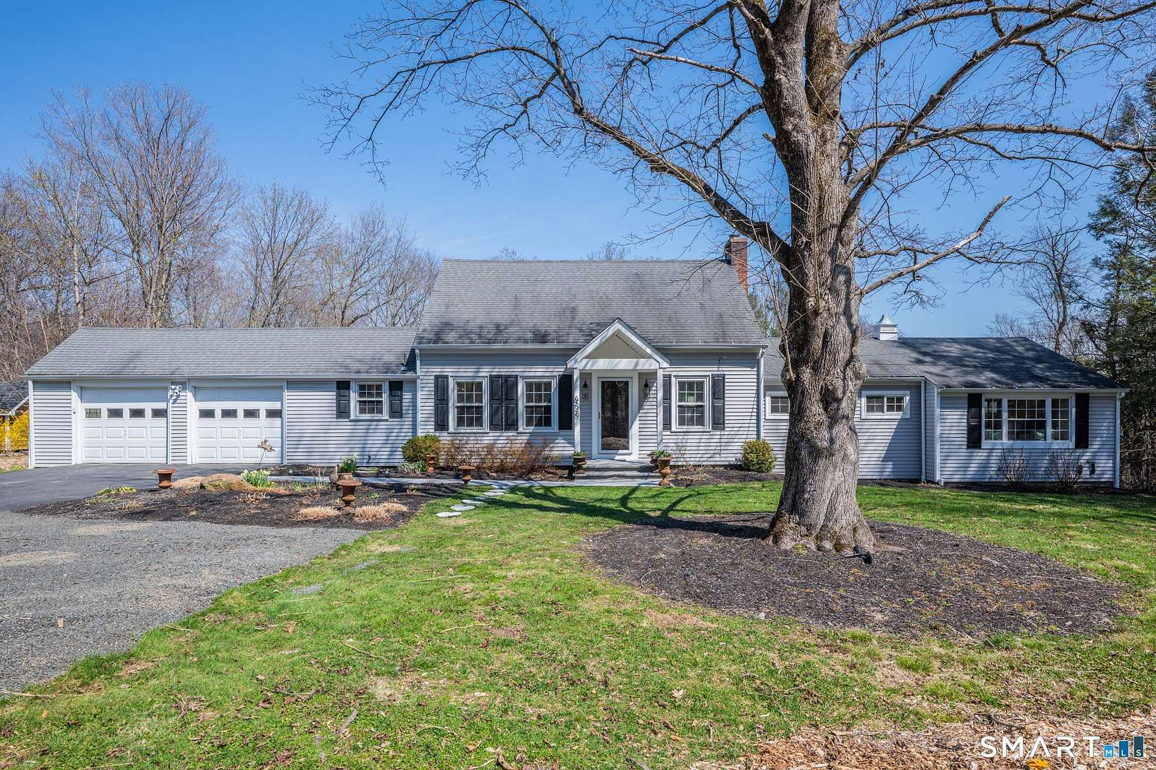 3.8 Acres of Land with Home for Sale in Middlebury, Connecticut