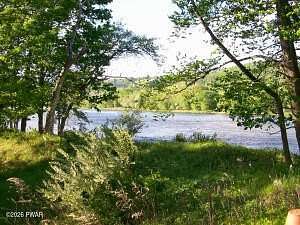 1.47 Acres of Residential Land for Sale in Damascus, Pennsylvania