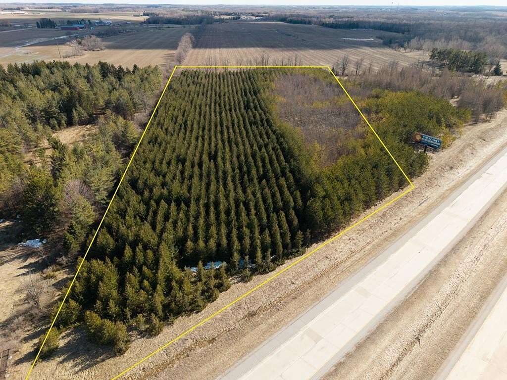 6 Acres of Commercial Land for Sale in Sturgeon Bay, Wisconsin