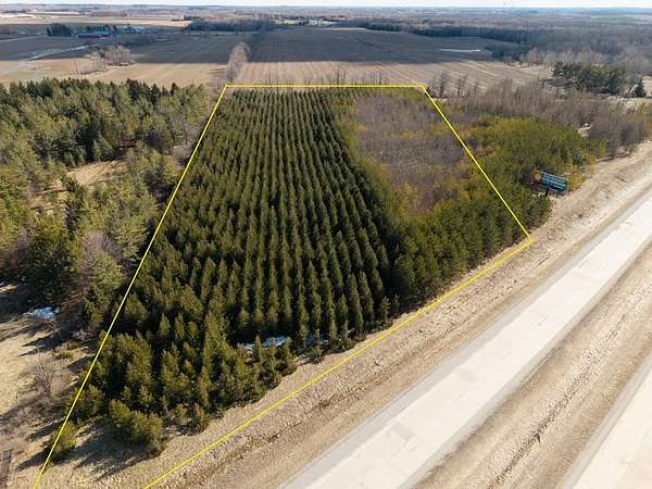 6 Acres of Commercial Land for Sale in Sturgeon Bay, Wisconsin