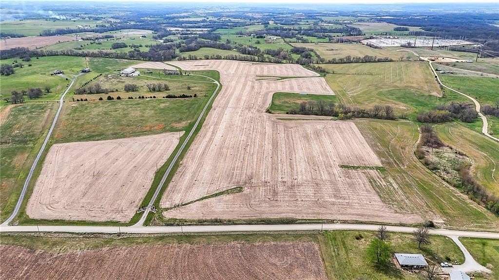 37.7 Acres of Agricultural & Residential Land for Sale in Leavenworth, Kansas