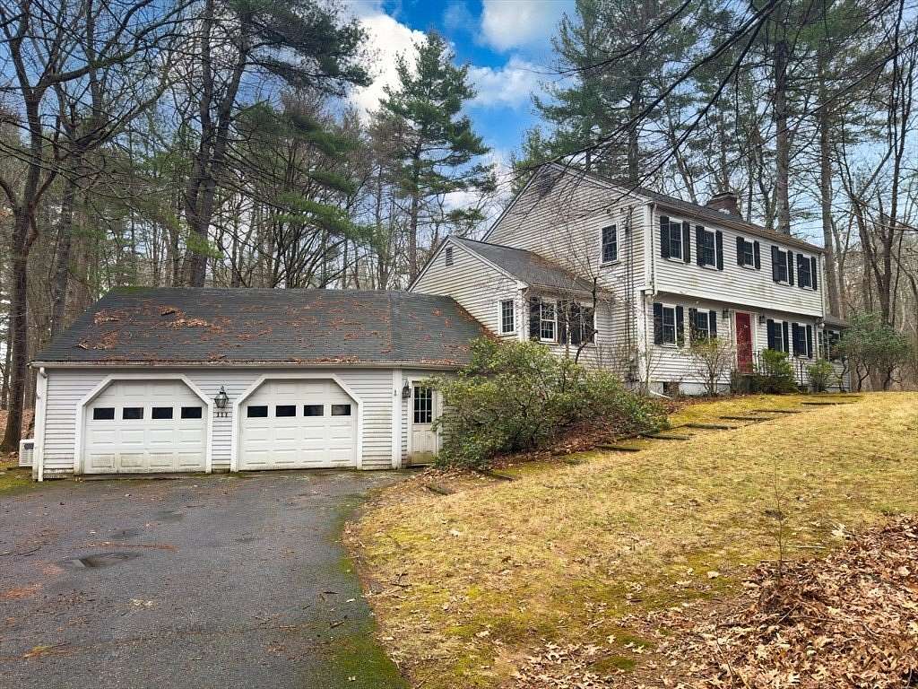 2.22 Acres of Land with Home for Sale in Carlisle, Massachusetts