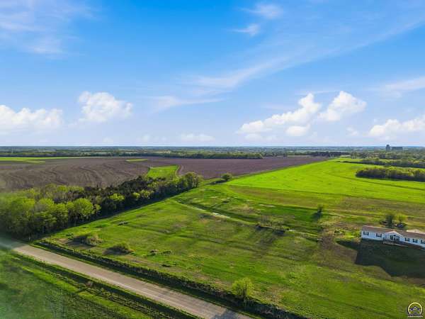 4.17 Acres of Residential Land for Sale in Overbrook, Kansas