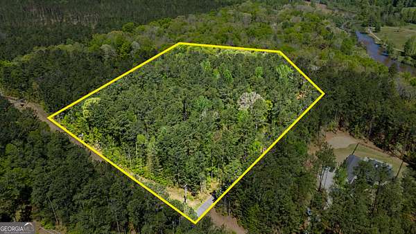 5 Acres of Land for Sale in Senoia, Georgia