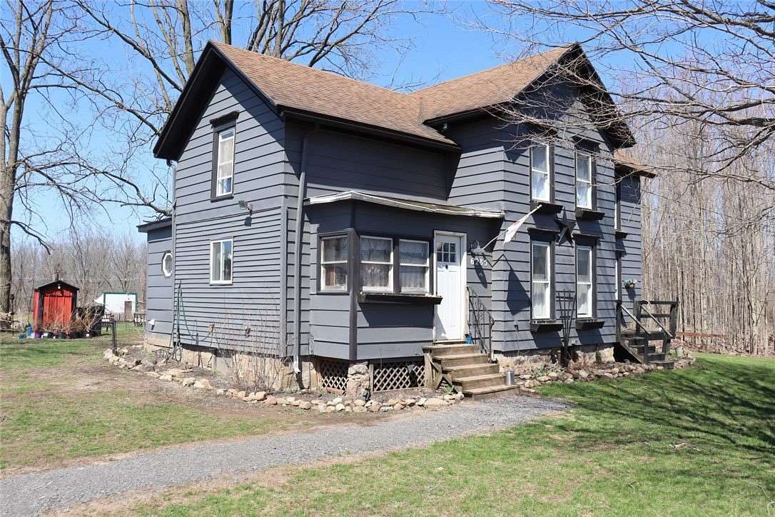 14.9 Acres of Land with Home for Sale in Byron, New York