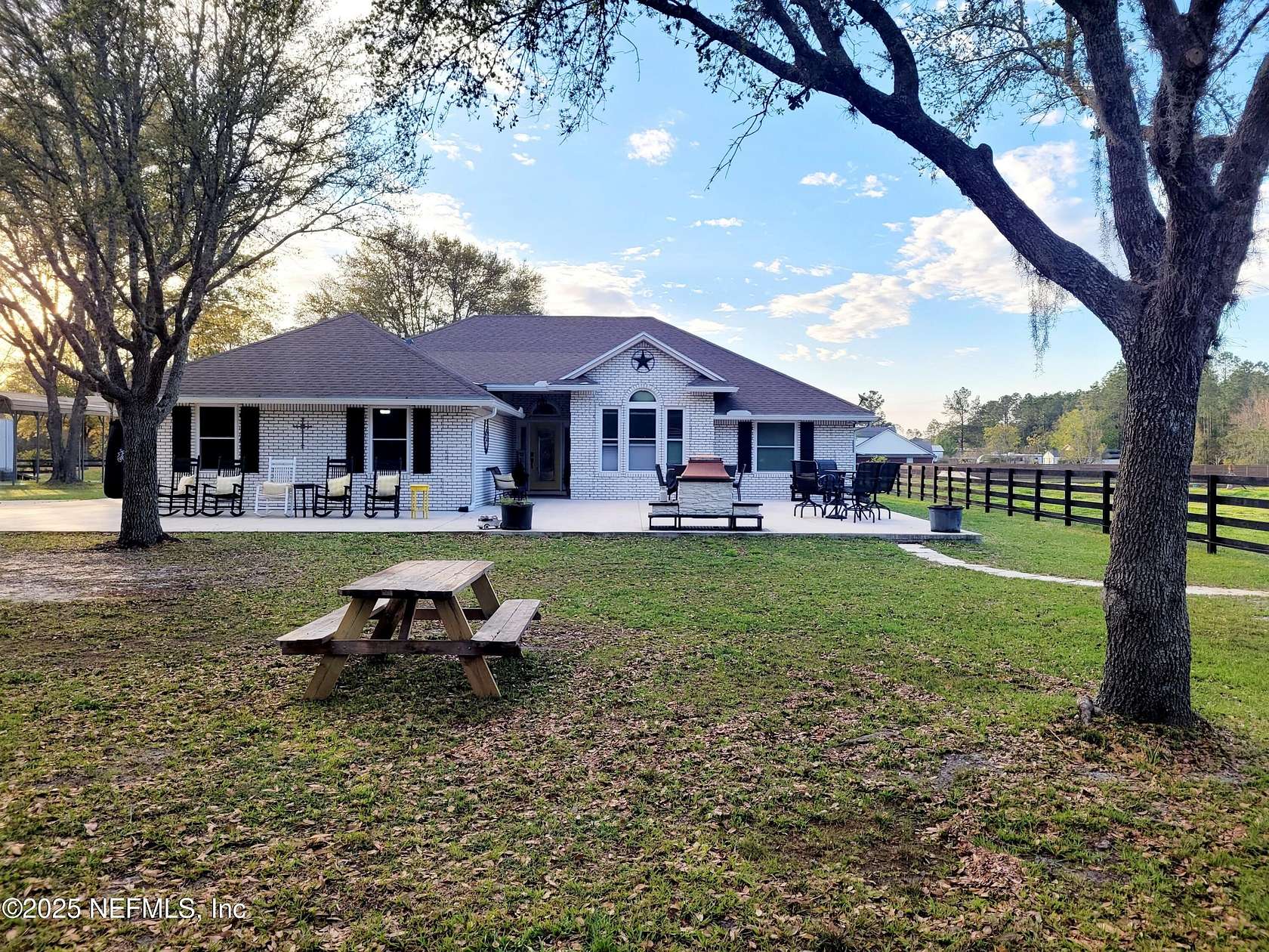 4.85 Acres of Land with Home for Sale in Jacksonville, Florida