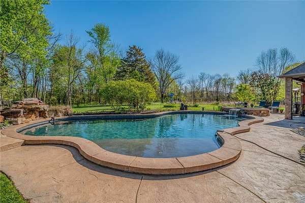 6.77 Acres of Improved Mixed-Use Land for Sale in Bentonville, Arkansas