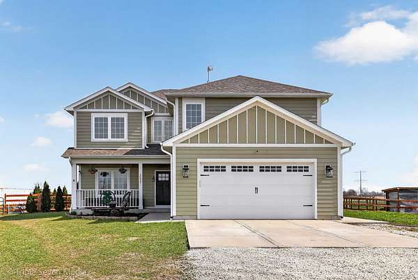 10 Acres of Land with Home for Sale in Wilmington, Illinois