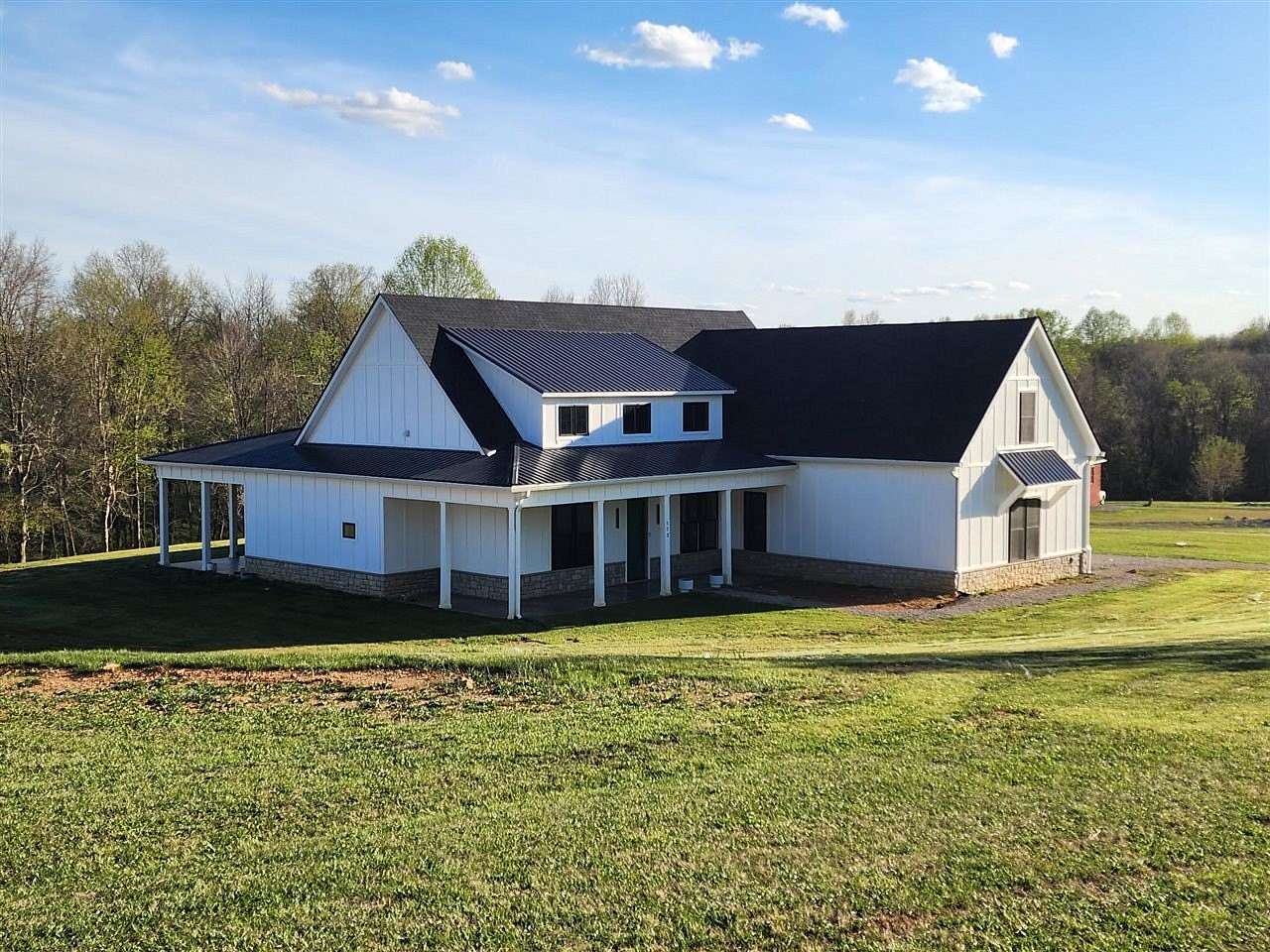 4.89 Acres of Land with Home for Sale in Glasgow, Kentucky