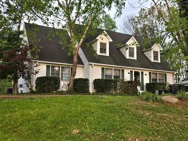 8.5 Acres of Land with Home for Sale in Franklin, Kentucky