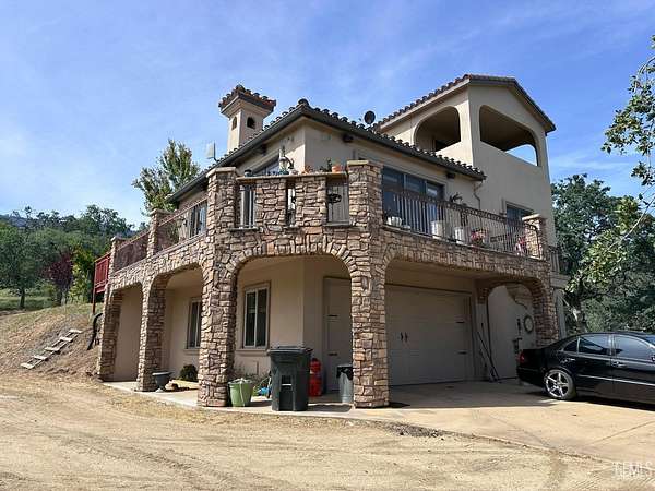 5.36 Acres of Land with Home for Sale in Keene, California