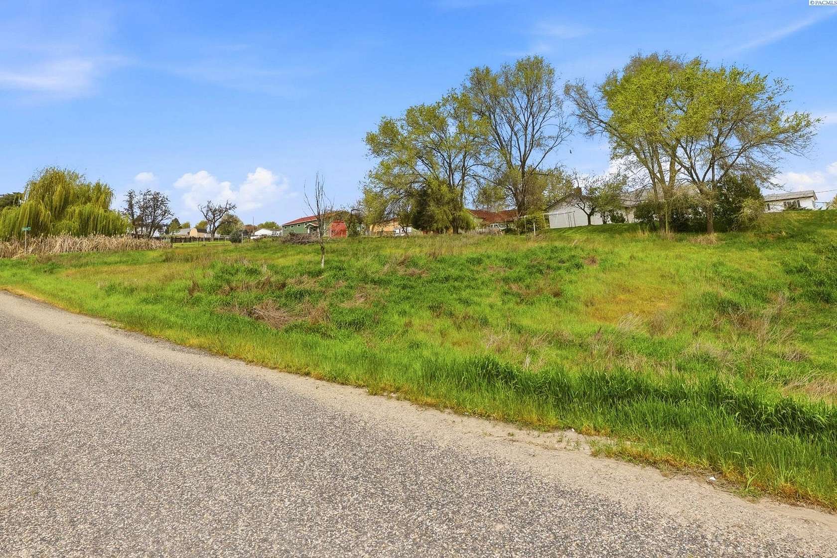 0.25 Acres of Residential Land for Sale in Eltopia, Washington