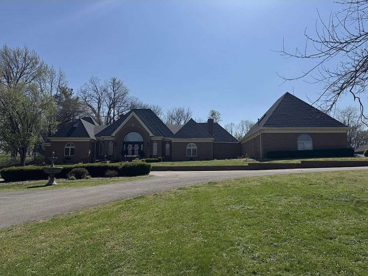 2.85 Acres of Land with Home for Sale in Henderson, Kentucky