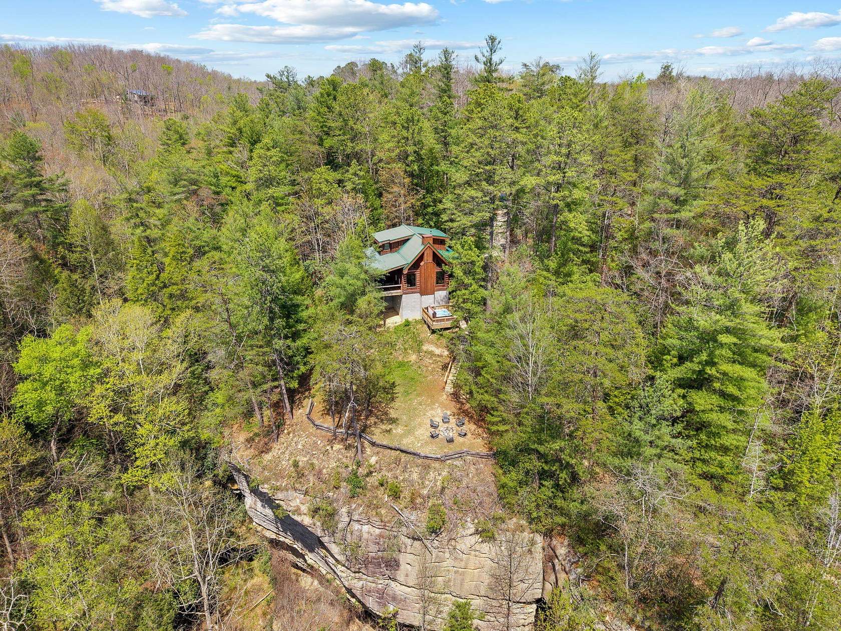 3.86 Acres of Land with Home for Sale in Zoe, Kentucky