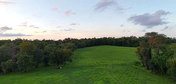 0.47 Acres of Residential Land for Sale in Cedar Rapids, Iowa