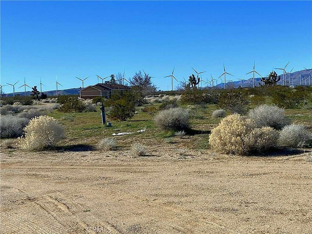 2 Acres of Land for Sale in Mojave, California