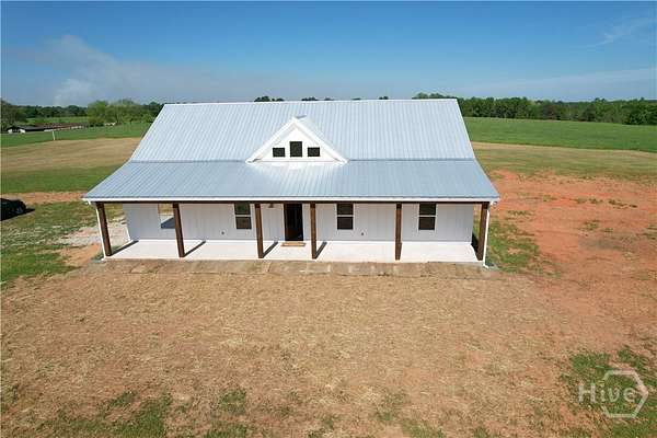 4.56 Acres of Land with Home for Sale in Carlton, Georgia