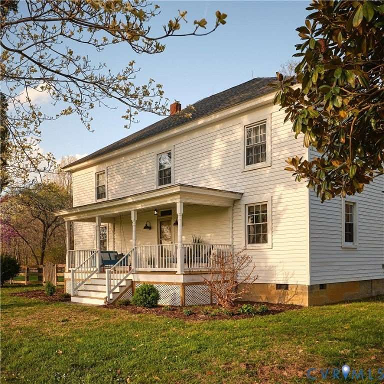 2.27 Acres of Land with Home for Sale in Tappahannock, Virginia