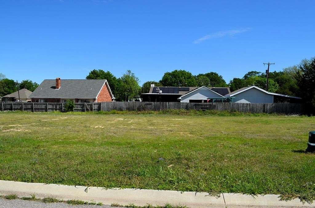 0.16 Acres of Residential Land for Sale in Mabank, Texas