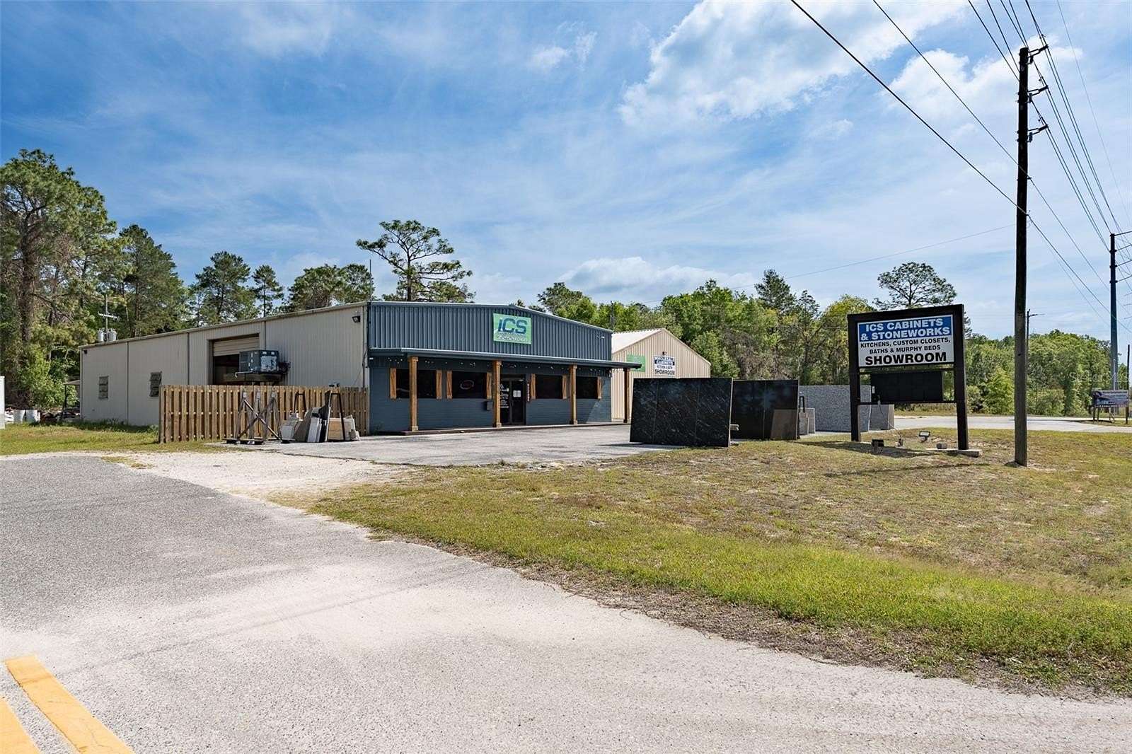 3 Acres of Improved Commercial Land for Sale in Williston, Florida