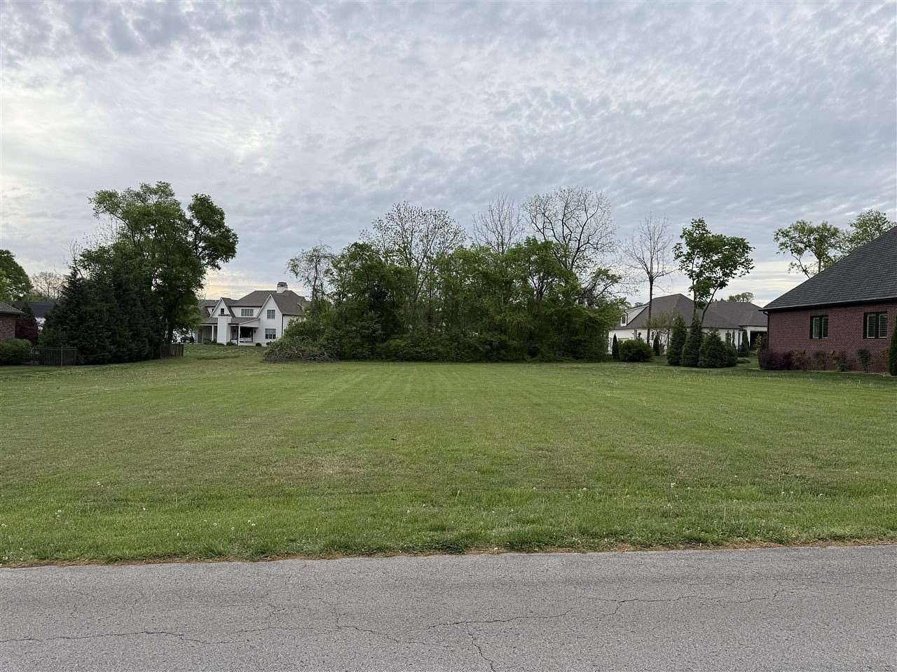 0.69 Acres of Residential Land for Sale in Bowling Green, Kentucky