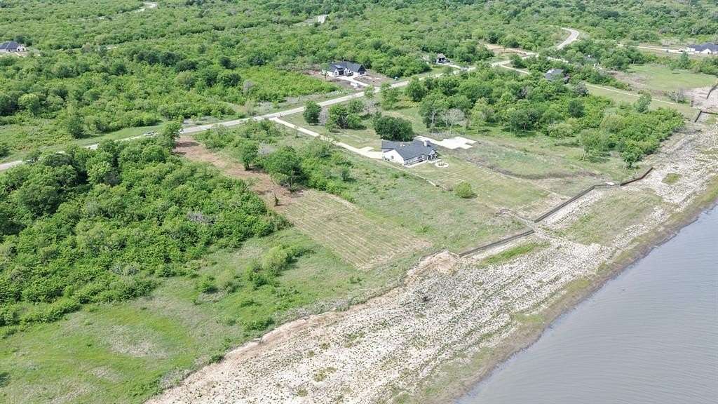 1 Acre of Residential Land for Sale in Kemp, Texas