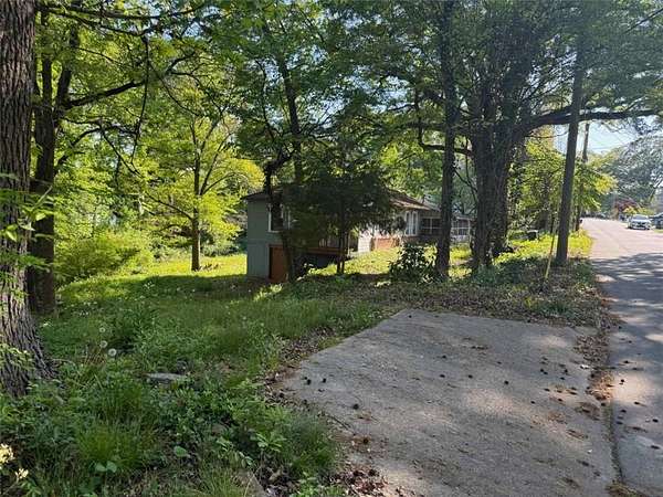 0.6 Acres of Residential Land for Sale in Atlanta, Georgia