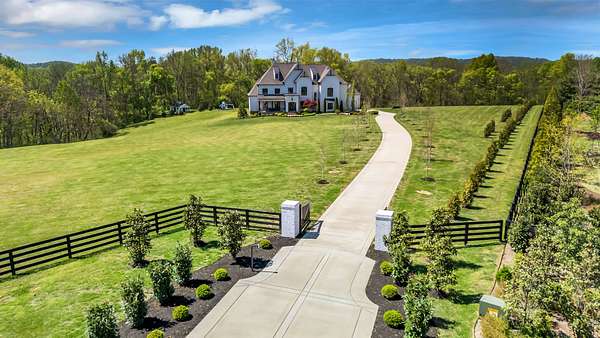 8 Acres of Land with Home for Sale in College Grove, Tennessee