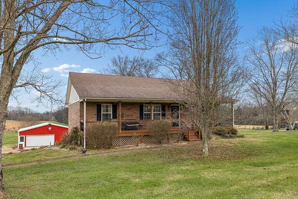 4.48 Acres of Land with Home for Sale in Columbia, Tennessee