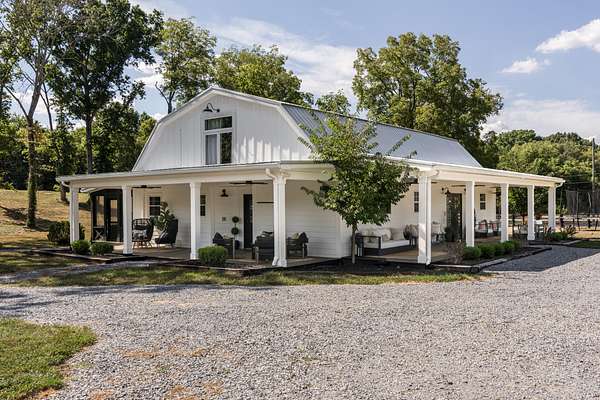 7.3 Acres of Land with Home for Sale in Franklin, Tennessee