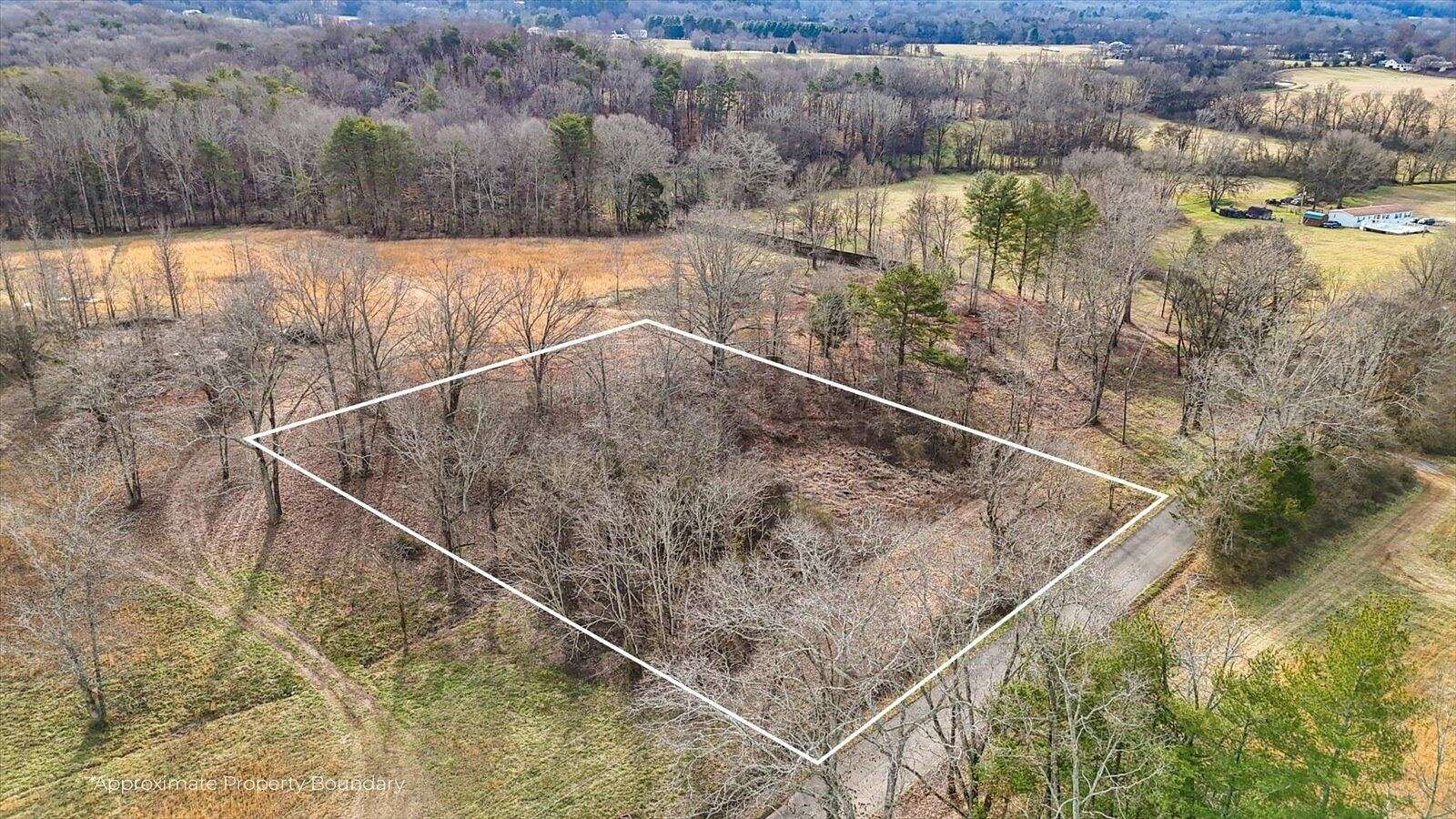 1.32 Acres of Residential Land for Sale in Whitwell, Tennessee