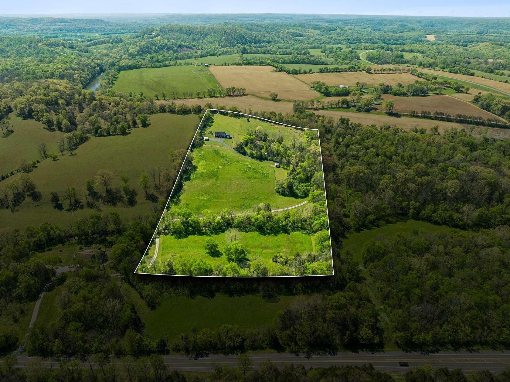 20 Acres of Land for Sale in Williamsport, Tennessee