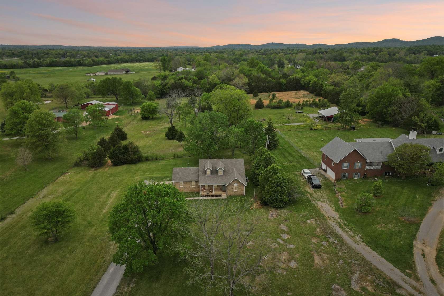 5 Acres of Land with Home for Sale in Lascassas, Tennessee