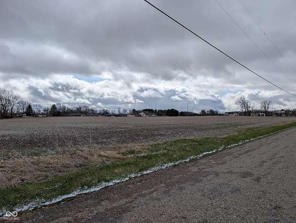 15 Acres of Agricultural Land for Sale in Anderson, Indiana