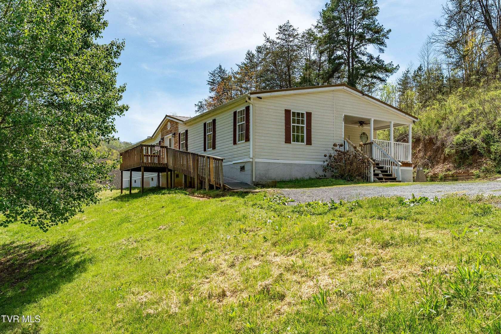 7 Acres of Land with Home for Sale in Rogersville, Tennessee