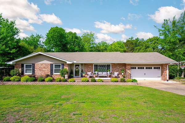 1.62 Acres of Land with Home for Sale in Chattanooga, Tennessee