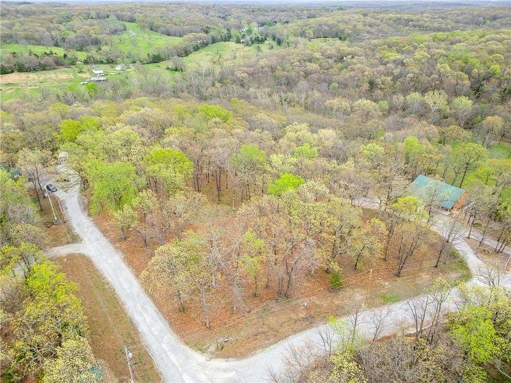 4.9 Acres of Residential Land for Sale in Warsaw, Missouri