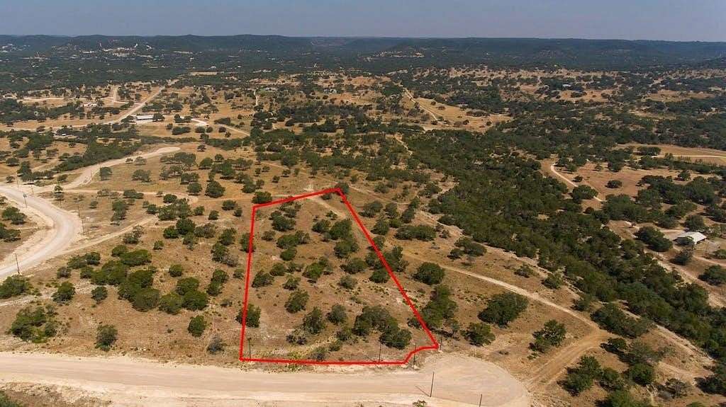 5 Acres of Residential Land for Sale in Pipe Creek, Texas