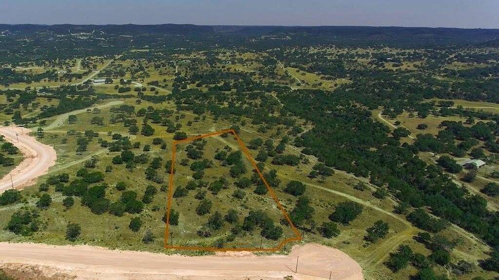 5 Acres of Residential Land for Sale in Pipe Creek, Texas