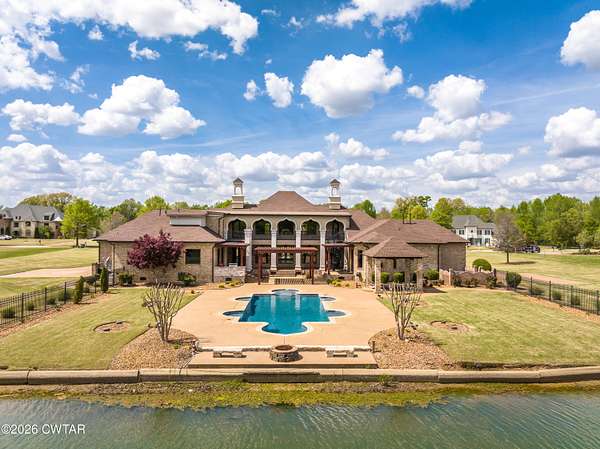 4.66 Acres of Land with Home for Sale in Jackson, Tennessee