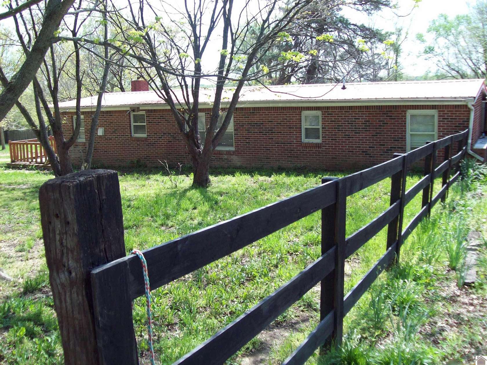 2.3 Acres of Land with Home for Sale in Wickliffe, Kentucky