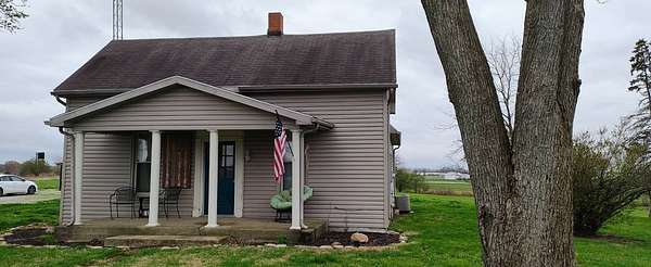 2.78 Acres of Land with Home for Sale in Washington Court House, Ohio