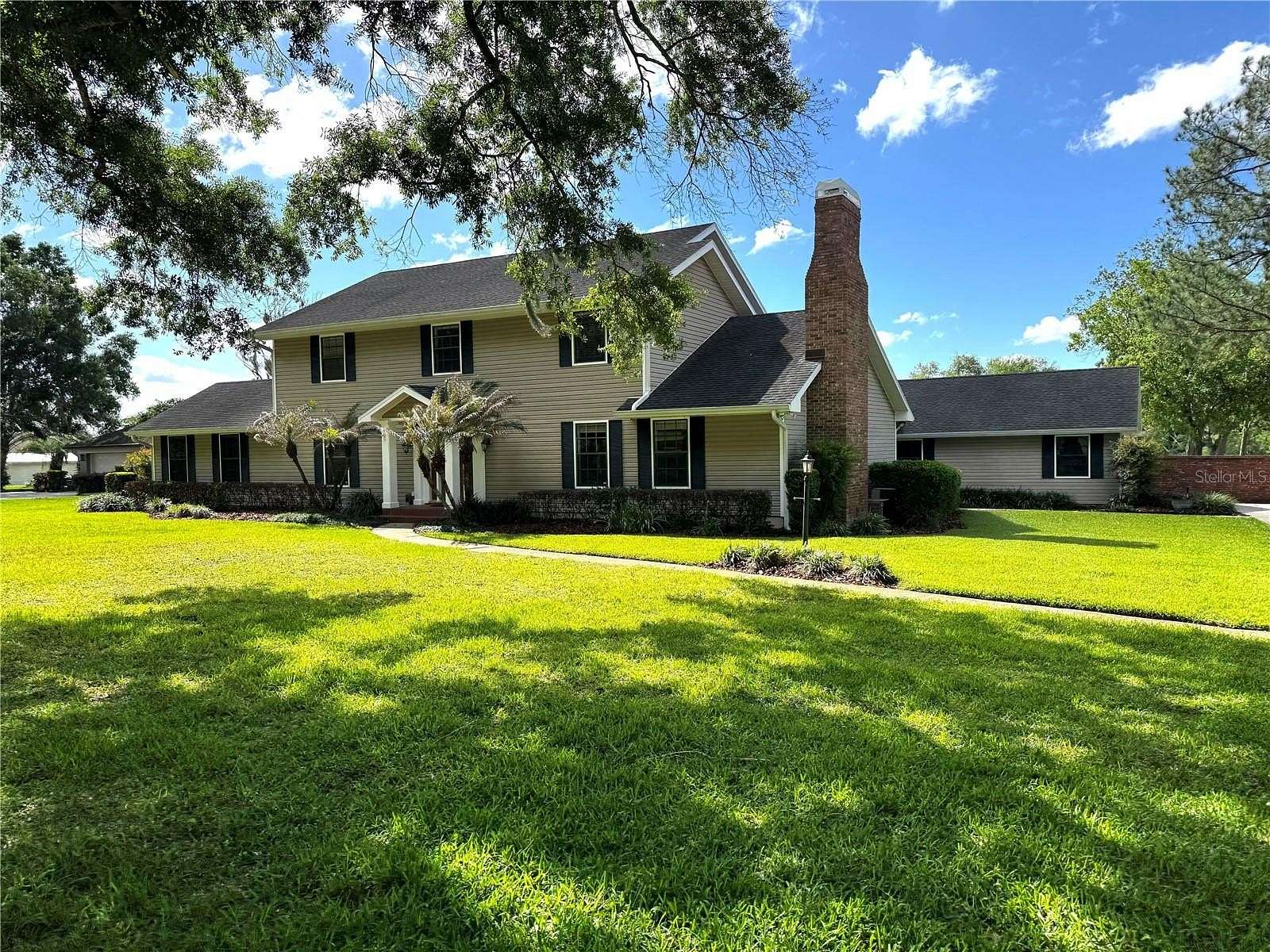 1.53 Acres of Land with Home for Sale in Lakeland, Florida
