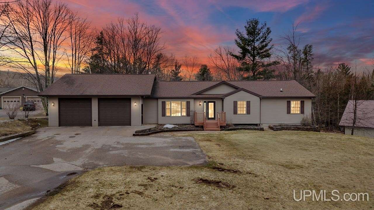 4.88 Acres of Land with Home for Sale in Iron Mountain, Michigan