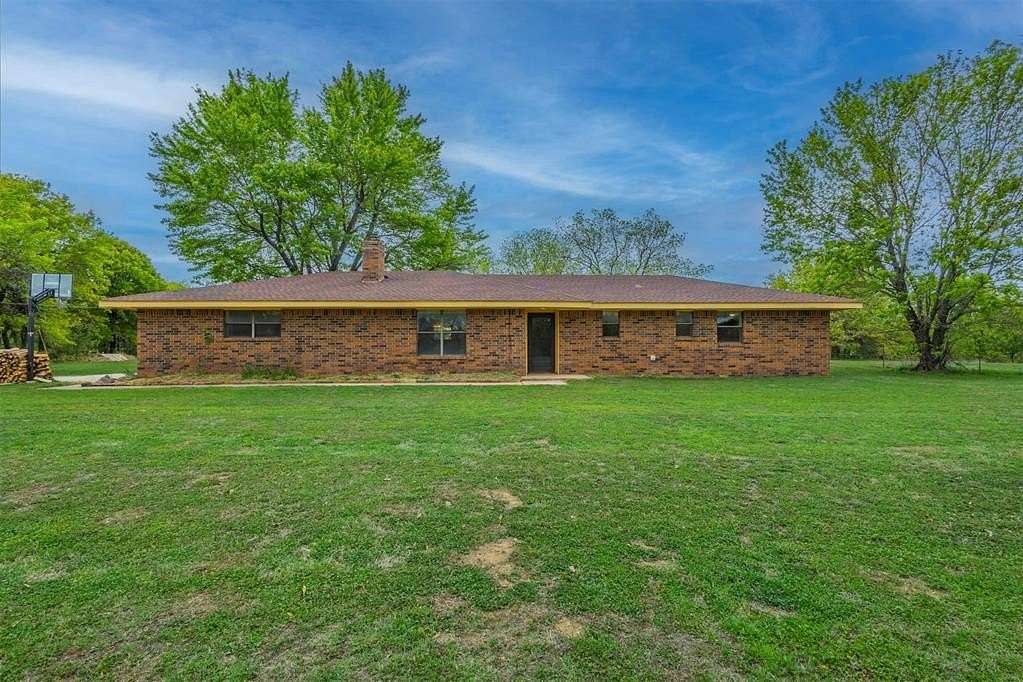 10 Acres of Land with Home for Sale in Lexington, Oklahoma